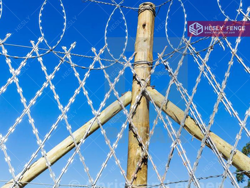 28mm Blade Razor Mesh Fencing 150X300mm Diamond Hole China Razor