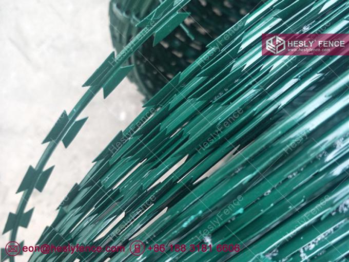 Pyramid Razor Wire Rapid Deployment Razir Wire Barrier | Pyramid Profile Concertina Razor ...