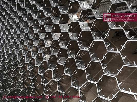 China Carbon Steel 14 Gauge 50mm hexagonal mesh, off-set lances for Refractory furnace lining supplier