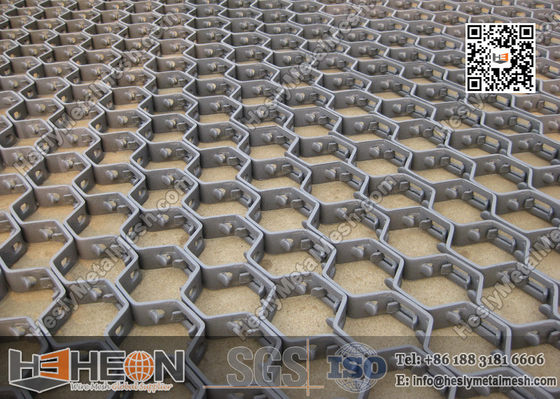 China Carbon Steel 14 Gauge 50mm hexagonal mesh for Refractory furnace lining supplier