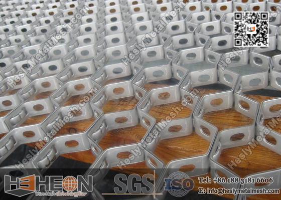China AISI304 Stainless Steel 14 Gauge 50mm refractory Metal Hex Grid Lining supplier