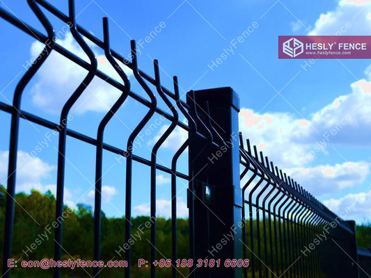 China 2.7m high Wire Mesh Fence | 3D curves | 5.0mm Wire Thickness | Dark Green | Hesly Fence Factory supplier