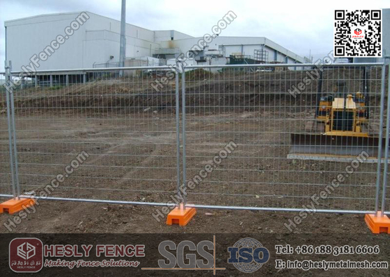 China 2.0X2.5m Temporary Mesh Fencing Panels With Orange Color Plastic Blocks supplier
