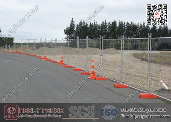 China 2.1m high X 2.4m width Tempoary Fencing Panels with 42μm Galvanised Coating supplier