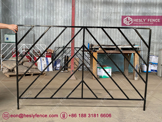 China Bike Event Fence, 46&quot; tall, 114 long, powder coated black, Free Standing, Ornamentle Crowd Barriers, China Factory sales supplier