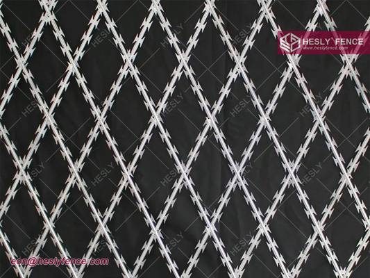 China 2.1mX6.0m, 75X150mm Rhombus Razor Mesh Sheet Fence | China Welded Razor Mesh Supplier supplier