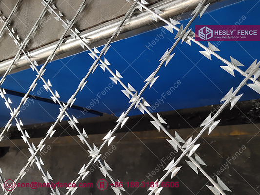 China Welded Ripper Razor Mesh Fencing | H2.5mX6.0m | 75X150mm diamond hole | CBT-65 | CBT-60 - HeslyFence_CHINA supplier