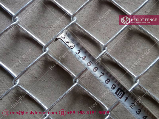 China 8gauge wire, 2&quot; diamond hole, Chain Link Fence | Anti Intruder Security Chain link Fencing with &quot;V&quot; arm post supplier