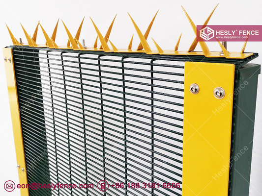 China 358 Anti-climb Security Fence with Powder coated Green Color, China Wire Mesh Fence Factory supplier