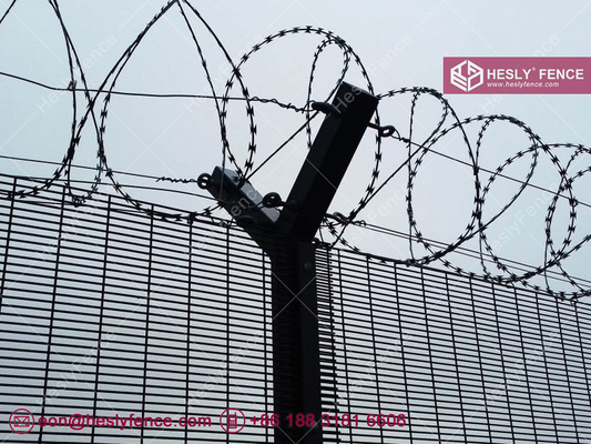 358 Anti Cut Mesh Fence | 13mm mesh opening | 4mm wire thickness | High 2.5m | 3m width | Geen Powder coated | China supplier