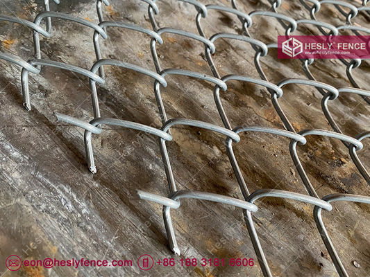 3mm steel wire, 30mm hole, 1770Mpa high tensile strength, Chain Link Mesh Fence, 150g zinc layer, China HeslyFence